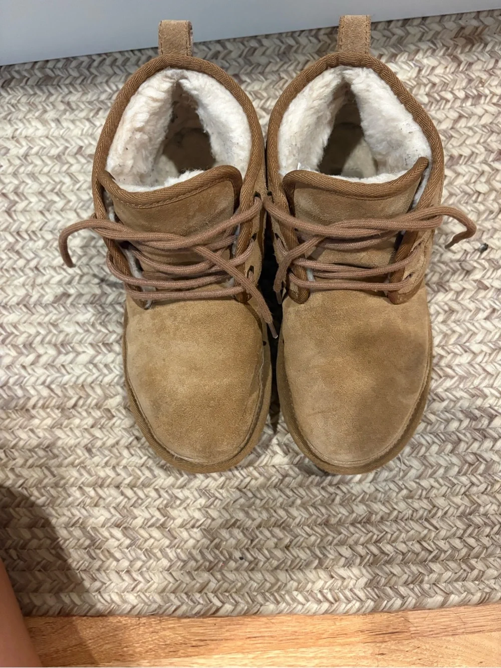 UGG Kids Chestnut Suede Shearling Lined Ankle Boots kids neumel